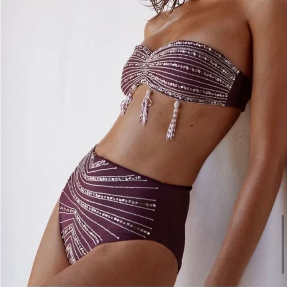 FP X Oceanus • Lara Crystal
Plum Bathing Suit Top only